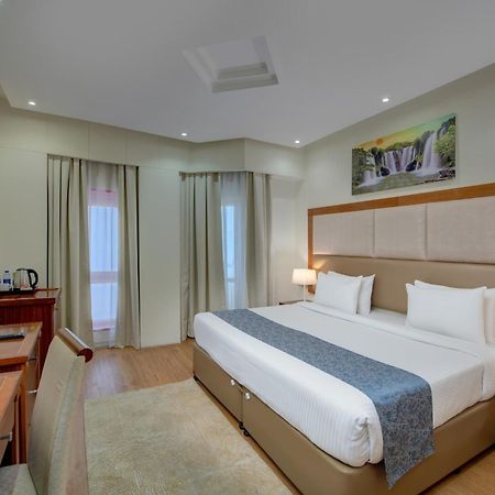 Vendome Plaza Hotel Dubai Exterior photo