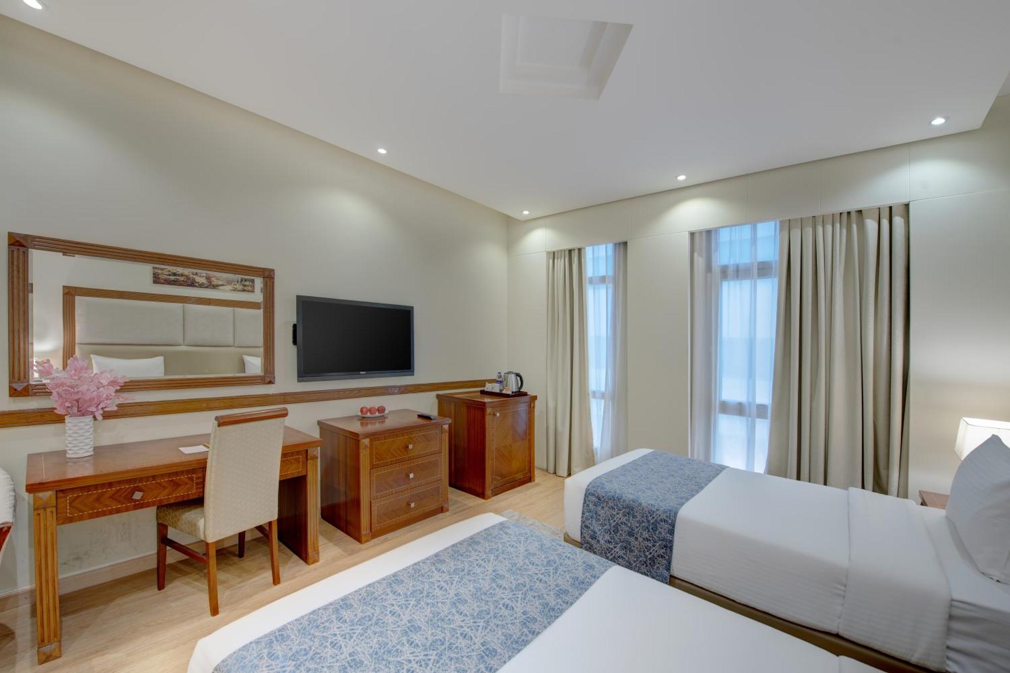 Vendome Plaza Hotel Dubai Exterior photo